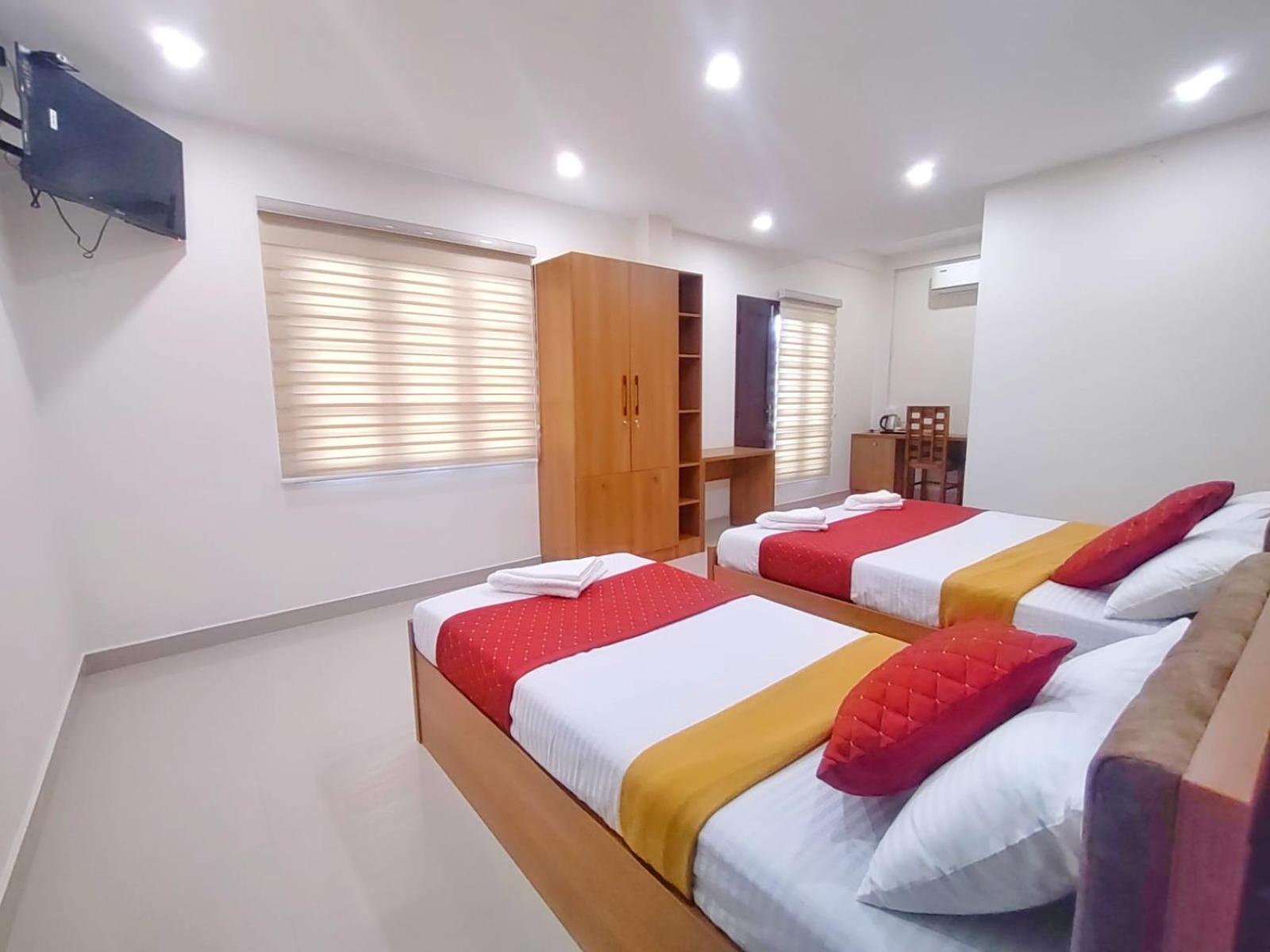 Lavender Arcade Apartment Kochi Exterior photo